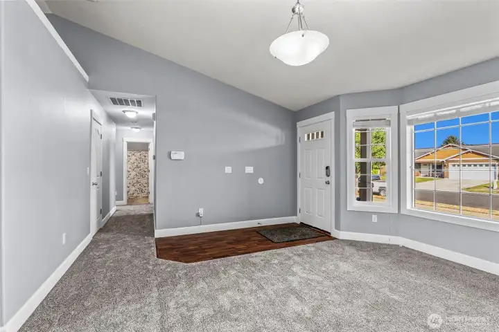 Brand new carpet in the Living Rooms and Bedrooms