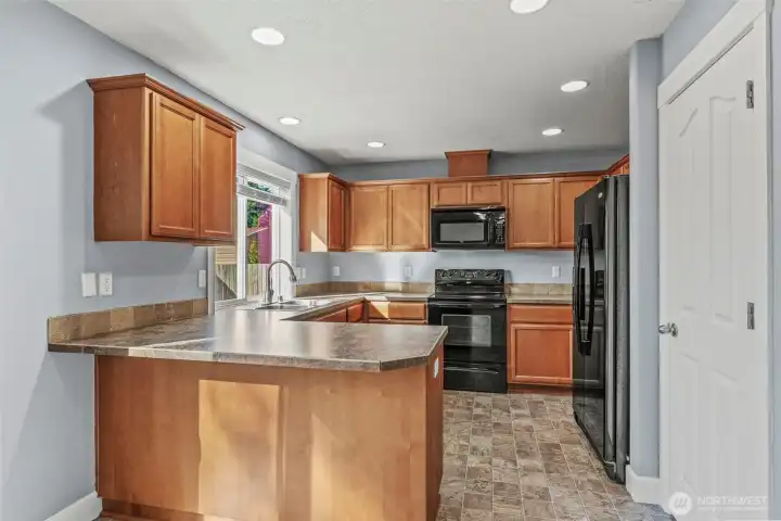 Kitchen appliances all included!