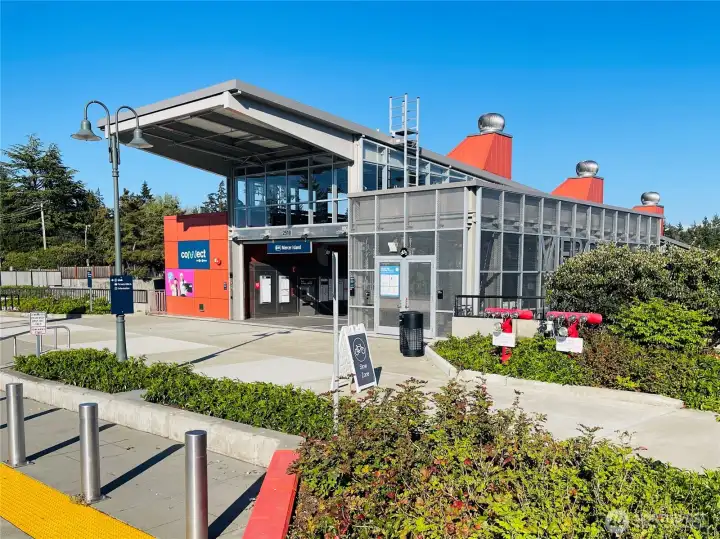 New Link Light Rail Station