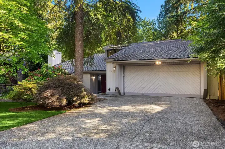 Welcome to this spacious multi-level 3-bedroom, 2.25-bath home offering 2,451 square feet in the desirable Cottonwood community.