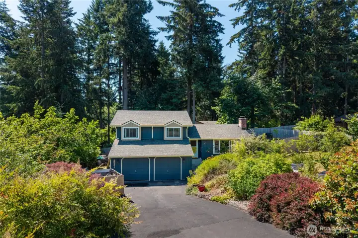 Your new home awaits in desirable Bonney Lake!