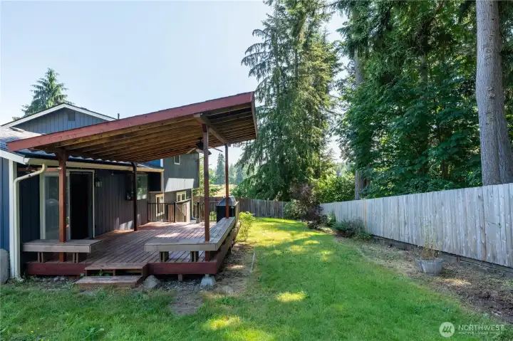 Private and peaceful backyard