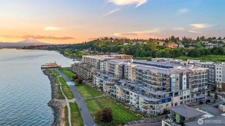 Incredible views all around. Follow the path all the way to Point Defiance!