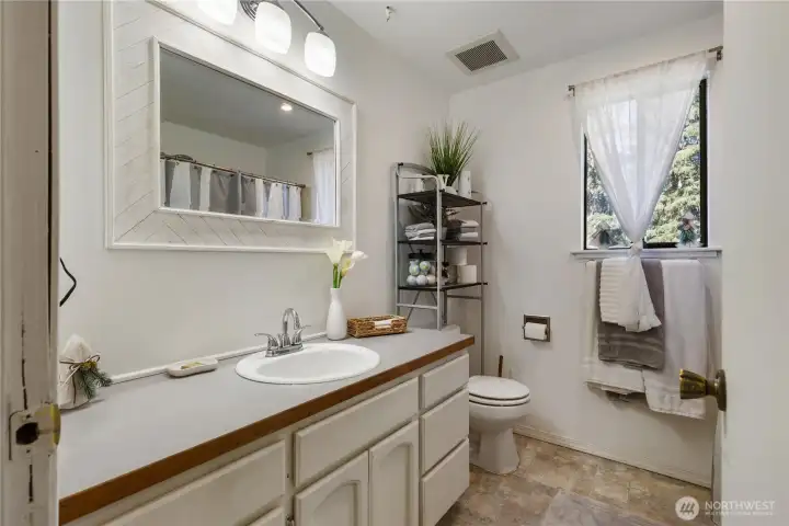Upstairs full bathroom Upstairs full bathroom