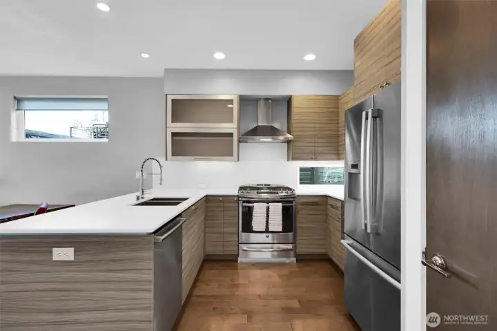 Spacious pantry makes everything easily visible.   Seeing the rising sun hitting Mt Rainier from my bed.