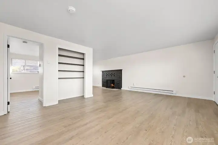 Unit 2 - 2 beds, 1 bath. Newer LVP flooring, paint, light fixtures, and appliances.