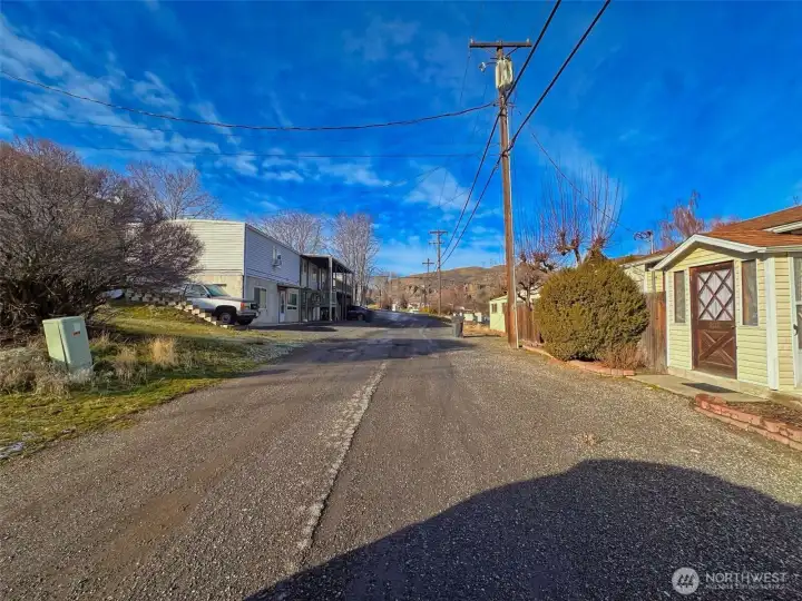 Seaton St view at entrance to property