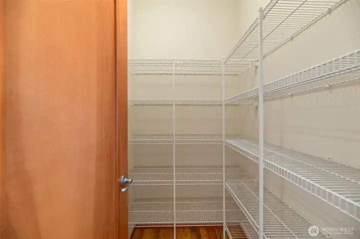 Walk in pantry