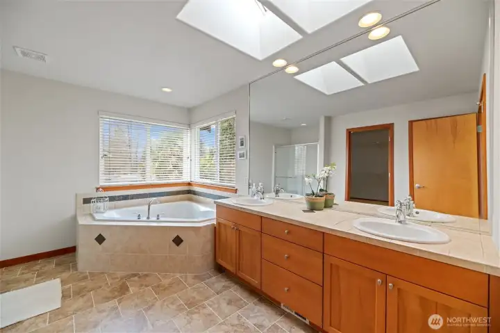 Private ensuite bathroom  with shower and tub