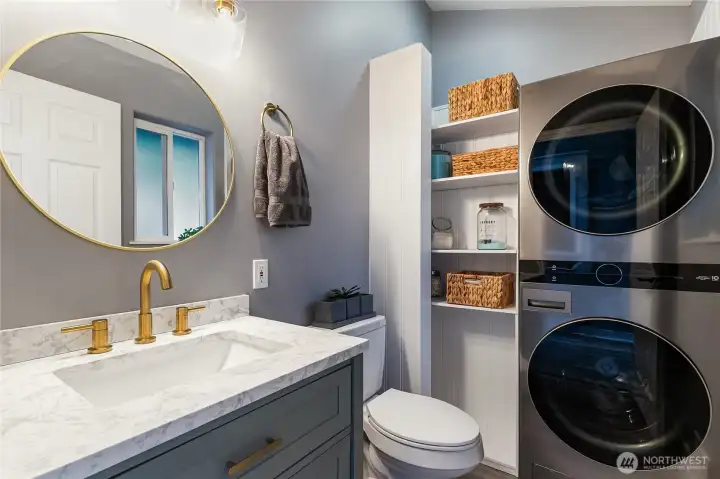 Half bath and laundry on the main