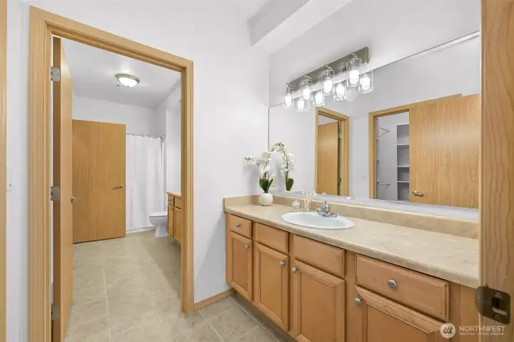 Vanity that belongs to Bedroom #2, with the door attaching to the guest bath depending on how you want to set it up! Vanity that belongs to Bedroom #2, with the door attaching to the guest bath depending on how you want to set it up!