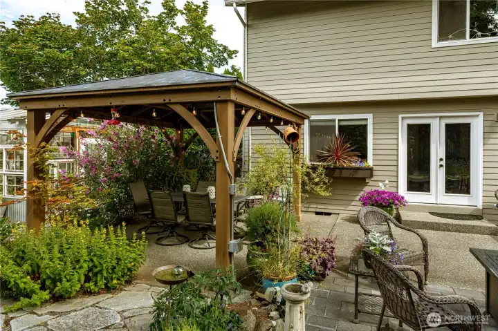 Another entertaining Gazebo.  Both gazebos have electricity