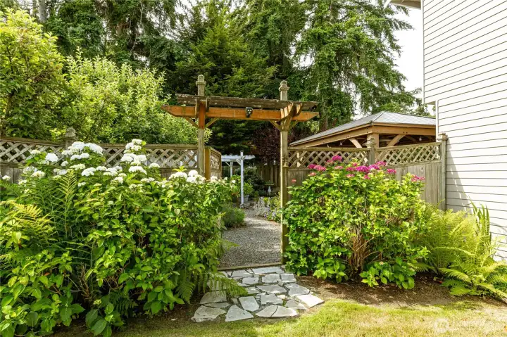 2nd backyard gate to the front yard
