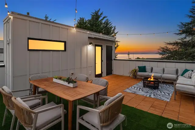 Just one block from iconic Alki Beach, this brand-new standalone home by Upper Left Living invites you to fully embrace the West Seattle beach lifestyle—without shared walls, condo dues, or compromise