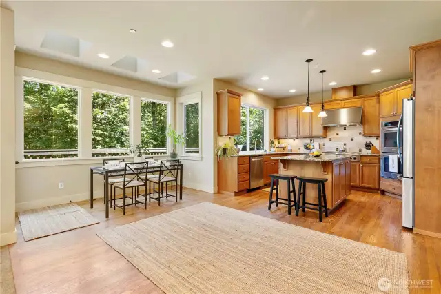 Looking from family room toward kitchen