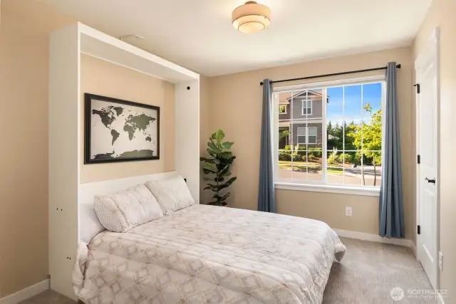 Lower Level Guest Suite  (Bedroom 4)