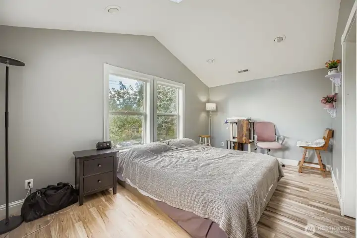 Upstairs Large room with Skylights