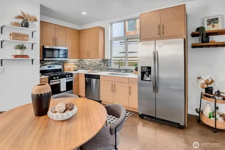 Designer finishes and stainless steel appliances