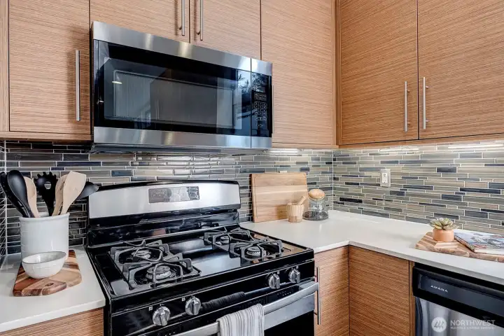 Gas range designed for precision cooking