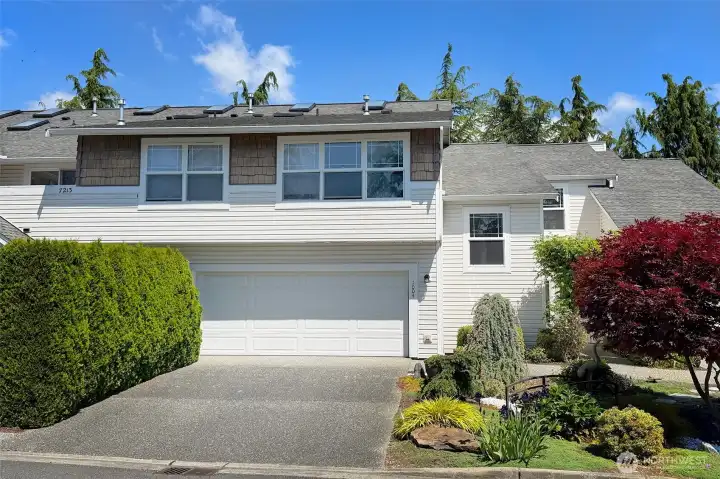 2 car garage parking!