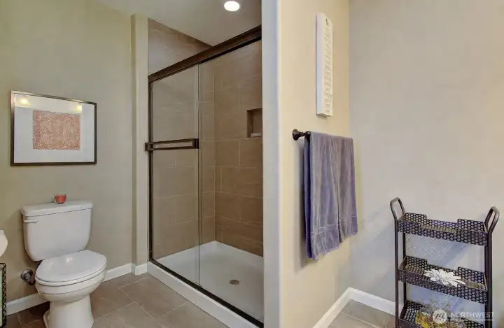Primary Bath/Shower