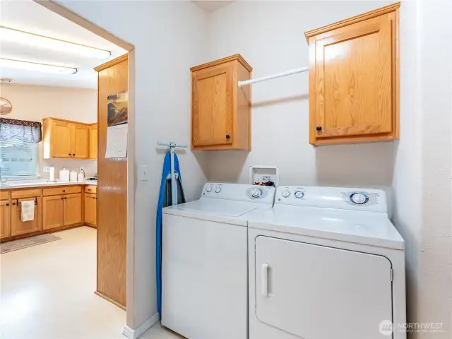 laundry room, to garage