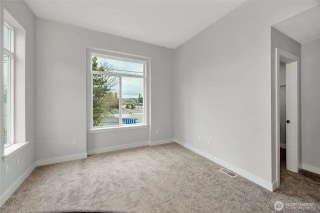 Large open primary bedroom