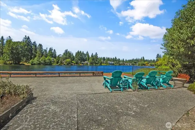 Lovely private dock and spot to relax and watch the wildlife