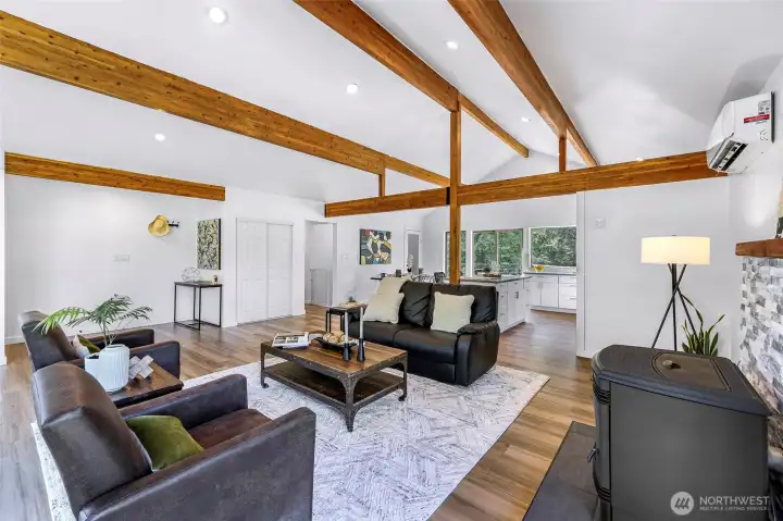 Good view of the wooden beams overhead, bringing the forest chateau feel!