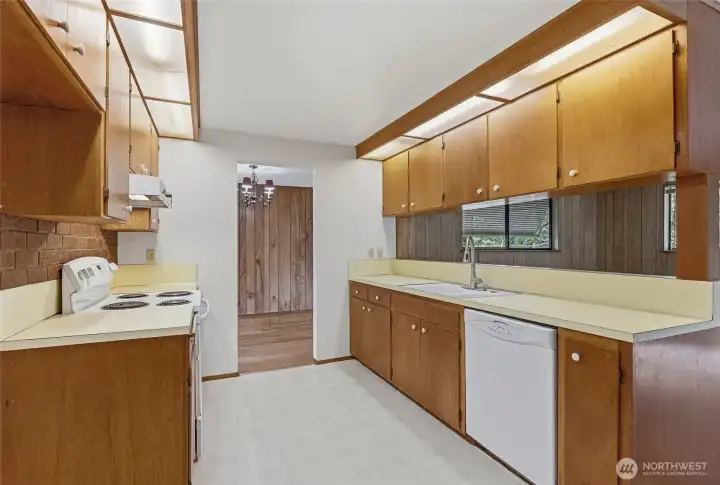Kitchen opens right to the family room