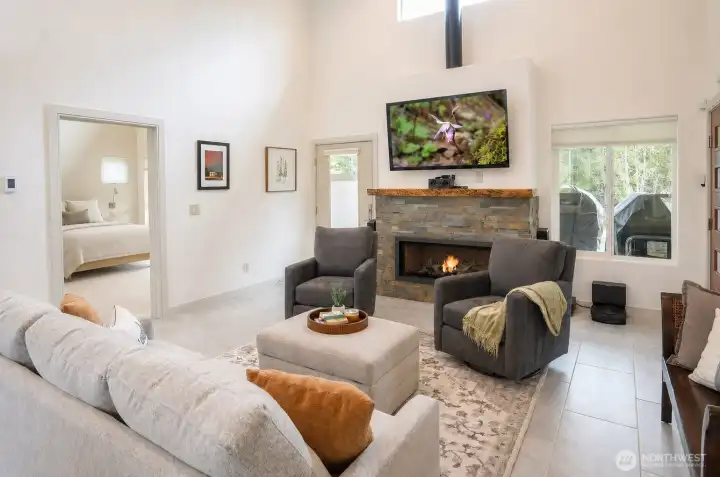 Main Home Living Room w/ Propane Fireplace