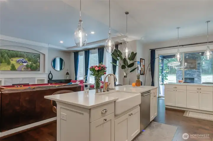 Farm sink on prep/serve/dine island