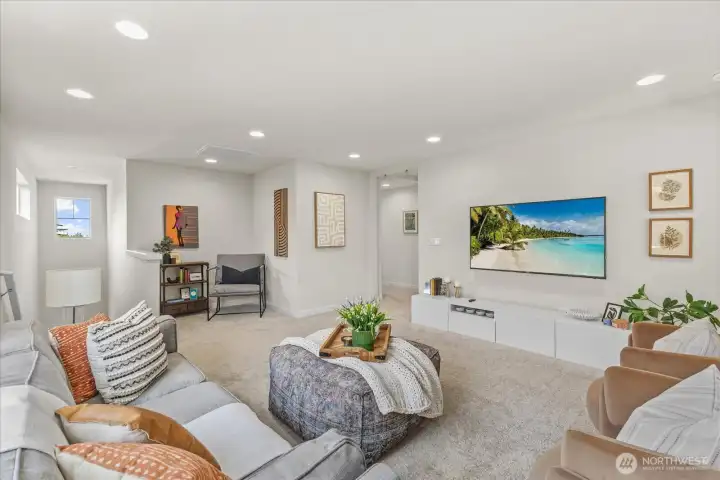 Upstairs Bonus Loft Space