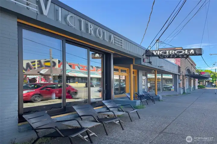 Just a 5 block walk is vibrant 15th! Lots of local coffee shops, boutiques, eateries and a comedy club!