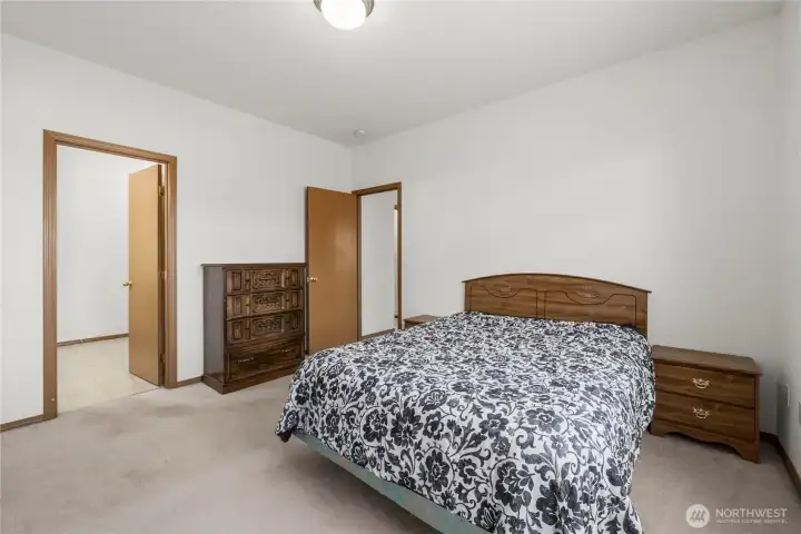 Primary bedroom. Primary bedroom.