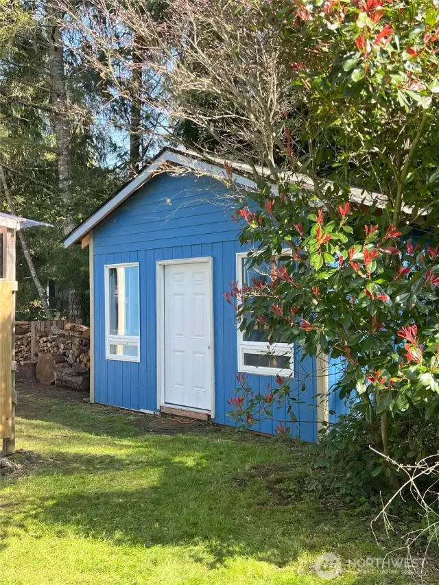 Large 12x16 custom storage shed that matches the home!