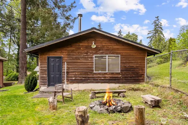 It's time for s'mores and campfire stories! This property has it all!