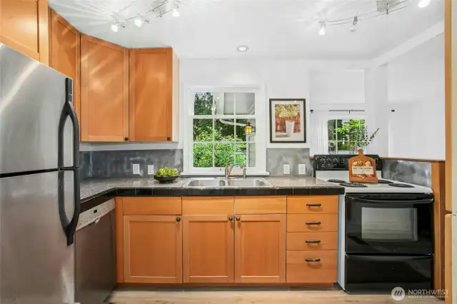 Great kitchen with lots of space.