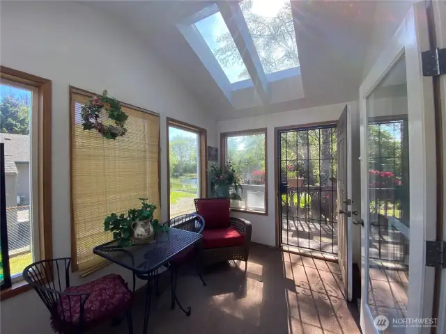 From solarium to deck w solid, locking screen
