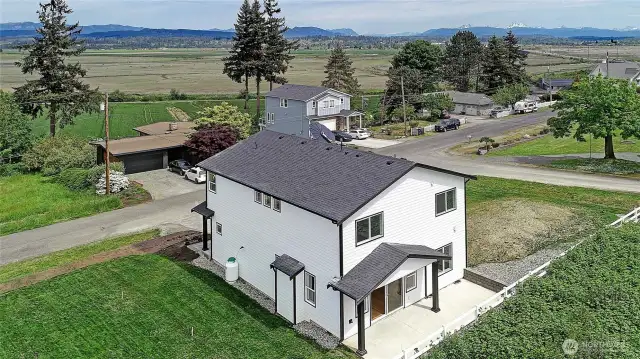 Paved Dead-End Larkspure Lane w/ Cul-de-Sac just Beyond~