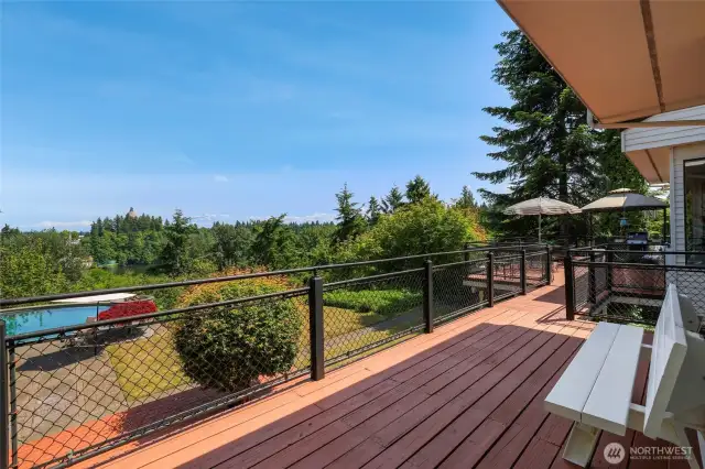 Deck with shade by overhang
