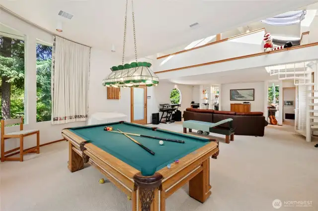 Grand room