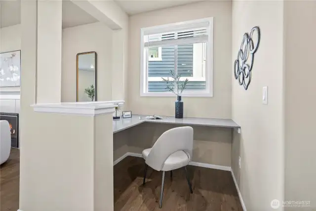 Study nook off of kitchen/living room.