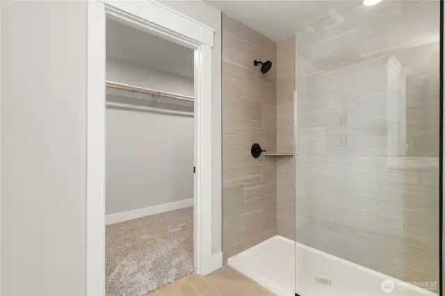 Full bathroom 2 - This photo is for sample purposes only and not the actual home.