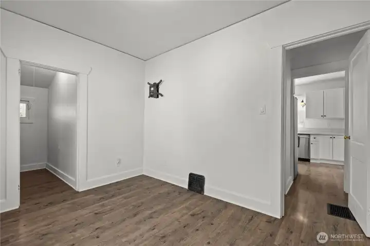 Primary through to Kitchen