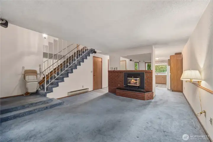 Spacious living room