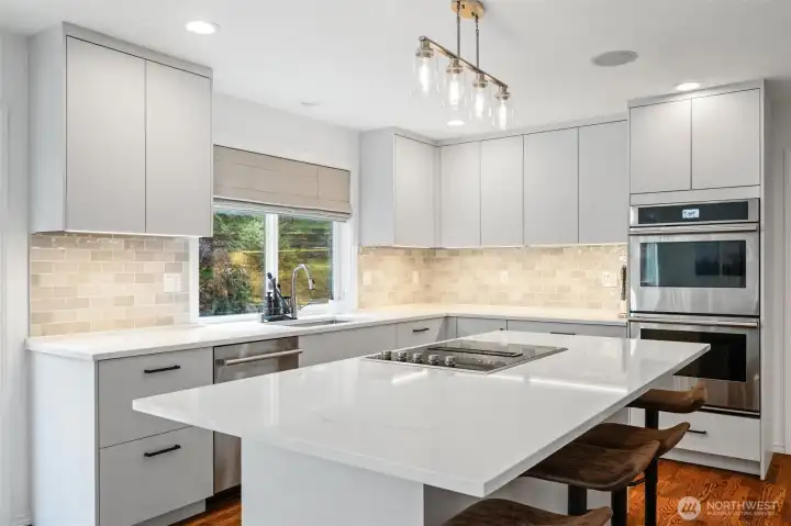 Large island in kitchen.