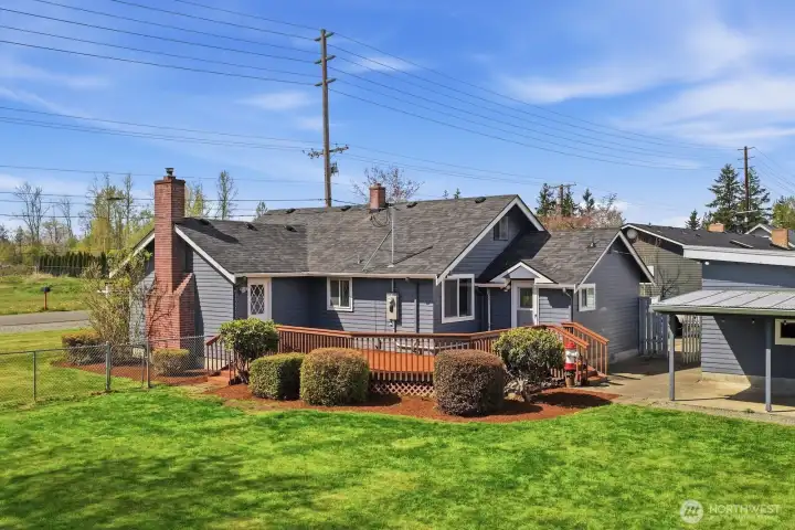 This move-in-ready rambler features a brand-new roof and a newly installed front window for immediate peace of mind.