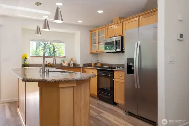 Kitchen Island with Granite Countertops
