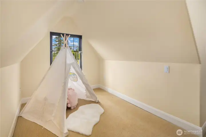 3rd floor play-nook! 3rd floor play-nook!